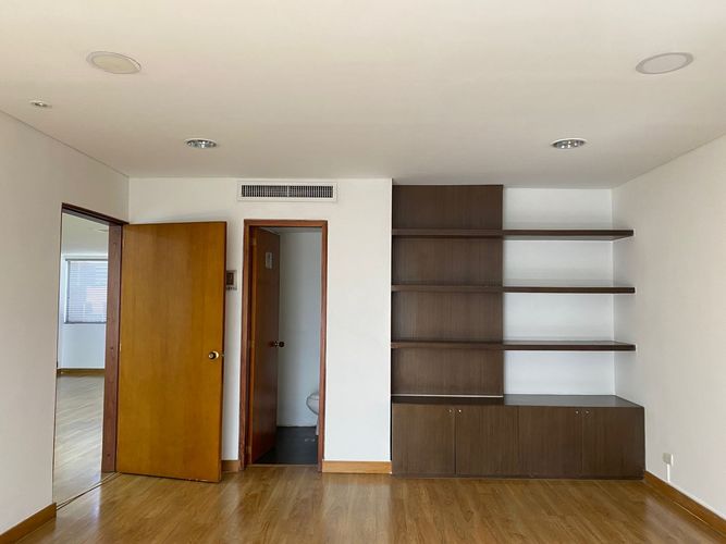 Consultorio en venta en El Poblado, Medellín, 100 m² · foto 10 de 11