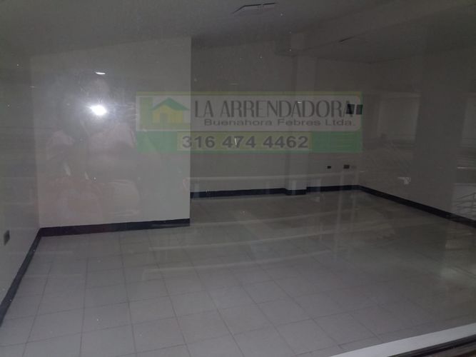 Local en arriendo en Centro, Cúcuta, 25 m² · foto 2 de 2