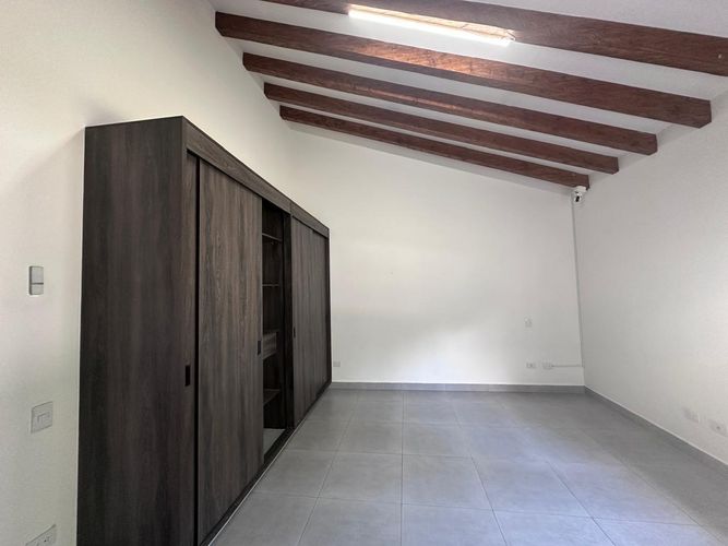Casa de 3 alcobas en venta en Guayabito, Rionegro, 200 m² · foto 7 de 17