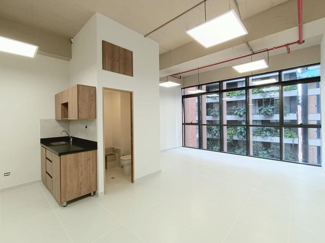 Oficina en arriendo en El Poblado, Medellín, 43 m² · foto 8 de 14