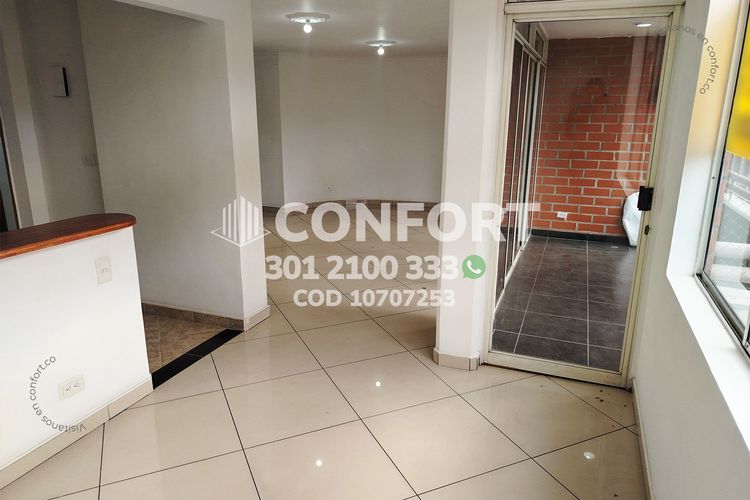 Apartamento de 3 alcobas en arriendo en Laureles, Medellín, 115 m² · foto 2 de 24