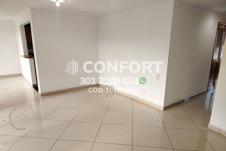 Apartamento de 3 alcobas en arriendo en Laureles, Medellín, 115 m² · foto 4 de 24