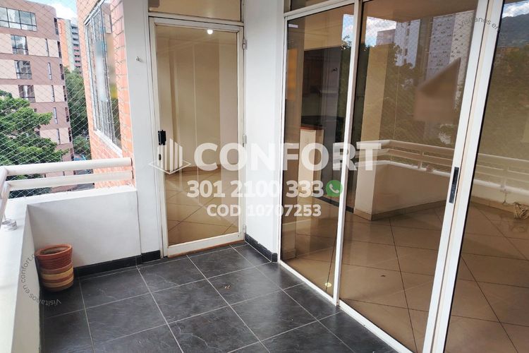 Apartamento de 3 alcobas en arriendo en Laureles, Medellín, 115 m² · foto 7 de 24