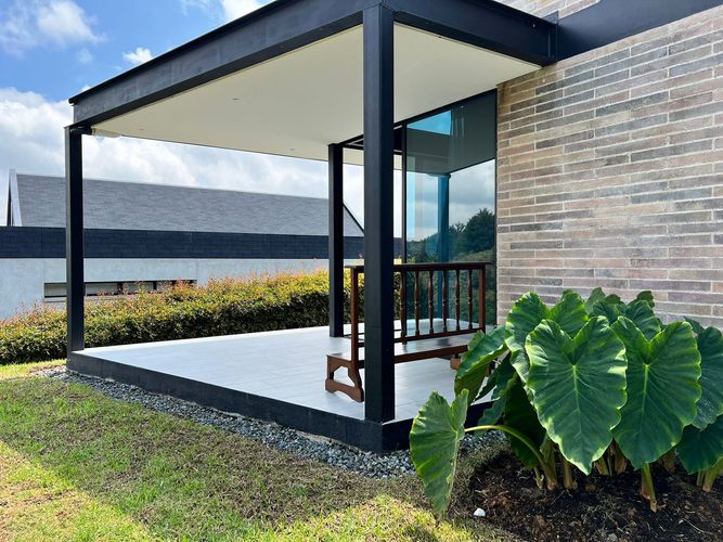 Casa de 3 alcobas en venta en Loma Del Chocho, Envigado, 280 m² · foto 16 de 18