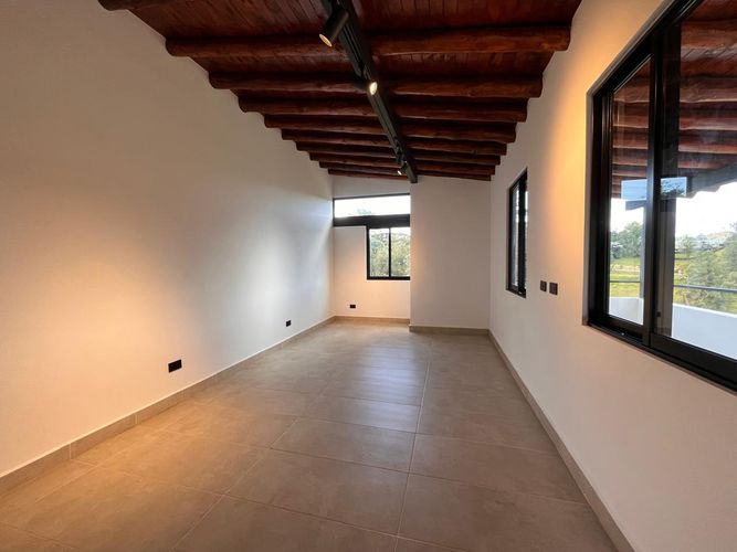 Casa de 4 alcobas en arriendo en El Retiro, 580 m² · foto 9 de 20