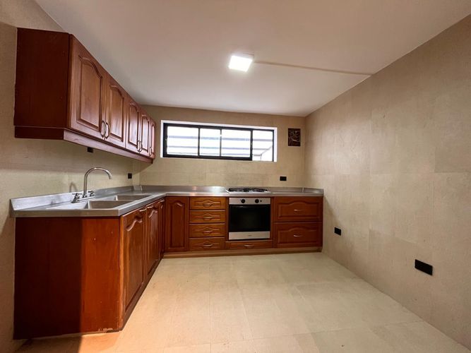 Casa de 4 alcobas en arriendo en El Retiro, 580 m² · foto 4 de 20