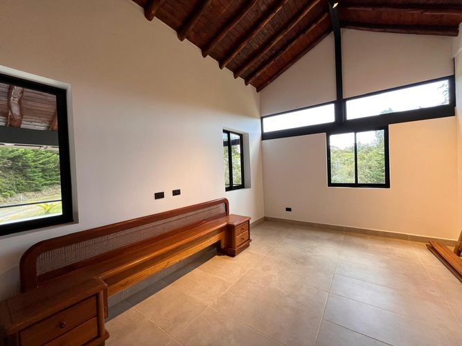 Casa de 4 alcobas en arriendo en El Retiro, 580 m² · foto 15 de 20