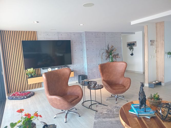 Apartamento de 3 alcobas en arriendo en El Poblado, Medellín, 157 m² · foto 9 de 19