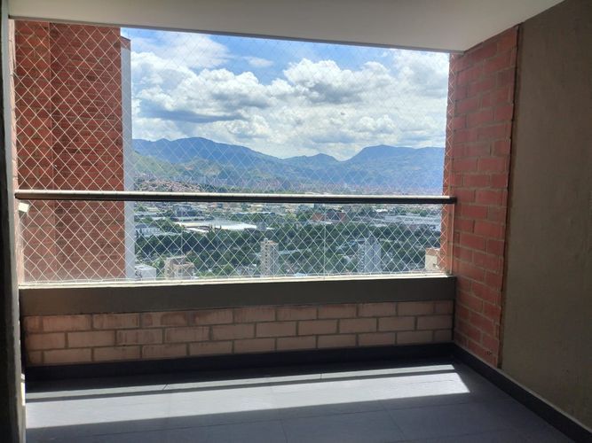 Apartamento de 3 alcobas en arriendo en El Poblado, Medellín, 144 m² · foto 20 de 20