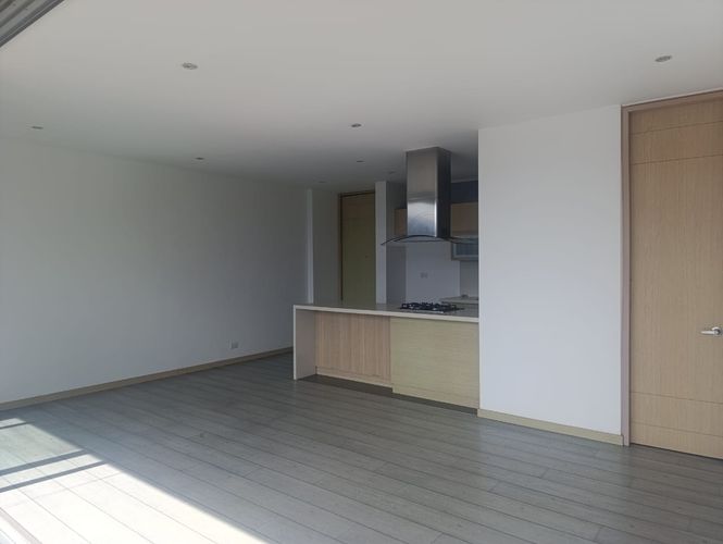 Apartamento de 1 alcoba en arriendo en El Tesoro, Medellín, 70 m² · foto 5 de 16