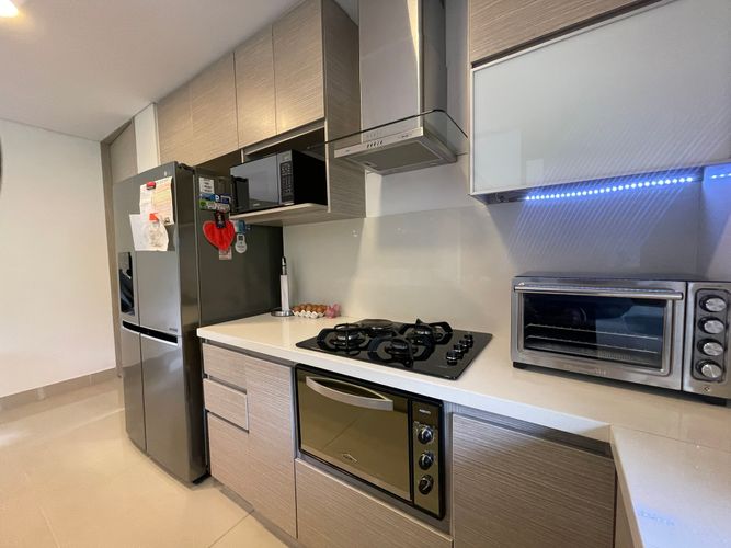 Apartamento de 2 alcobas en venta en El Poblado, Medellín, 133 m² · foto 7 de 22