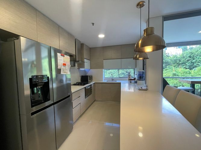 Apartamento de 2 alcobas en venta en El Poblado, Medellín, 133 m² · foto 8 de 22