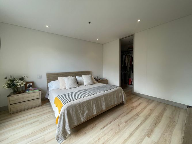Apartamento de 2 alcobas en venta en El Poblado, Medellín, 133 m² · foto 10 de 22