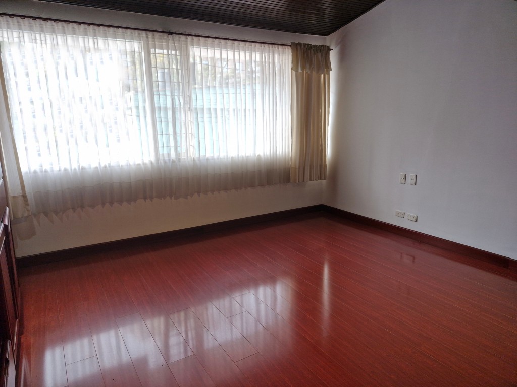 Casa en venta en Pasadena, Bogotá · foto 14 de 24
