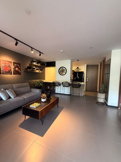 Apartaestudio en venta en Loma Del Escobero, Envigado, 80 m² · foto 9 de 22