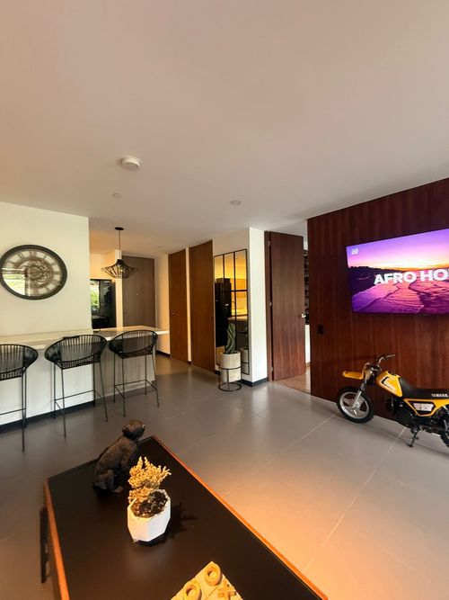 Apartaestudio en venta en Loma Del Escobero, Envigado, 80 m² · foto 12 de 22