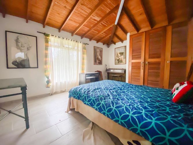 Casa de 5 alcobas en arriendo en El Salado, Guarne, 150 m² · foto 4 de 10