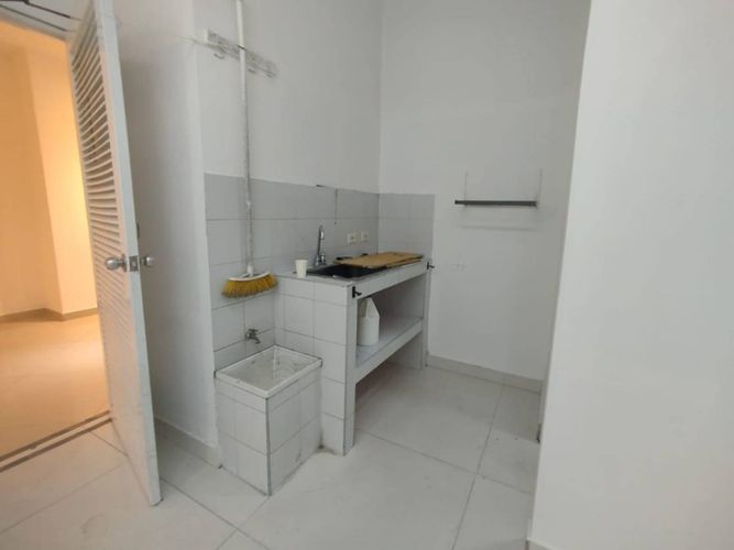 Local en arriendo en Lorena, Medellín, 263 m² · foto 10 de 10
