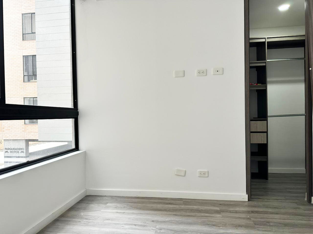 Apartamento en arriendo en La Pradera, Envigado · foto 7 de 18