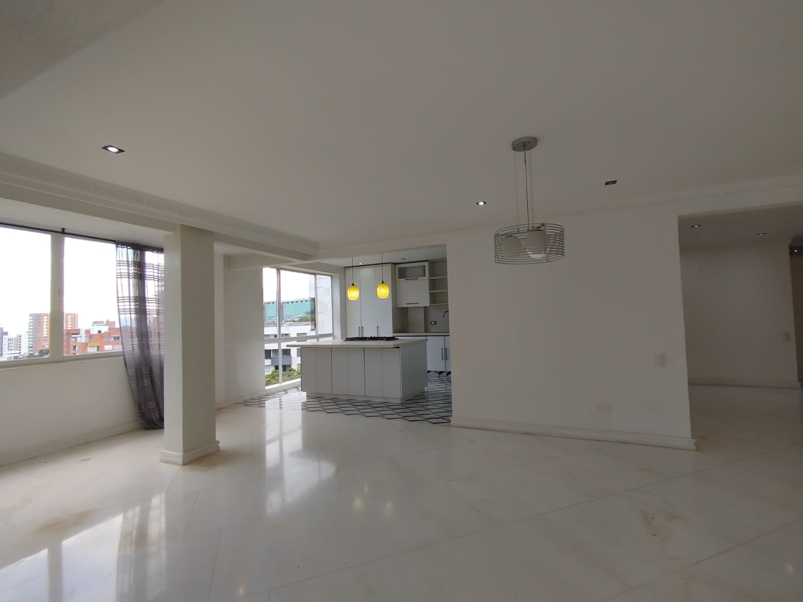 Apartamento en venta en Pinares Alto, Pereira · foto 2 de 20