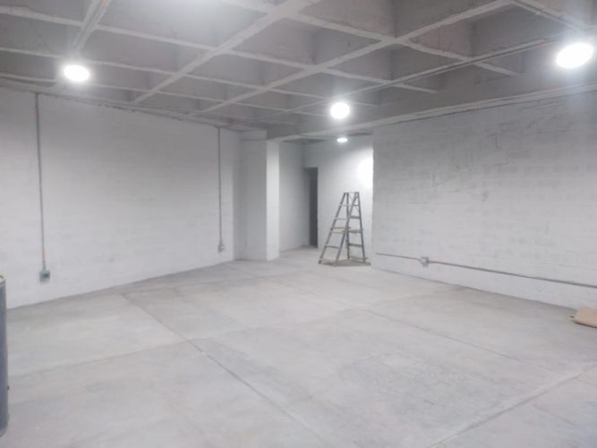 Bodega en arriendo en Cristo Rey, Medellín, 90 m² · foto 2 de 10