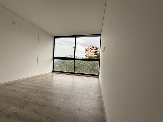 Apartamento de 2 alcobas en arriendo en El Poblado, Medellín, 106 m² · foto 9 de 20