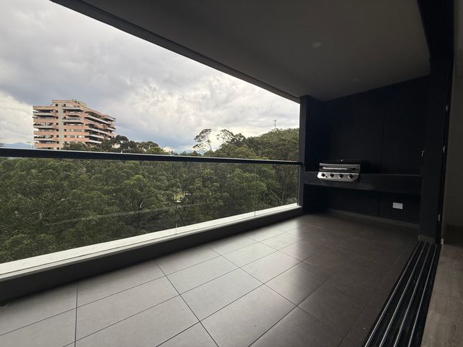 Apartamento de 2 alcobas en arriendo en El Poblado, Medellín, 106 m² · foto 11 de 20