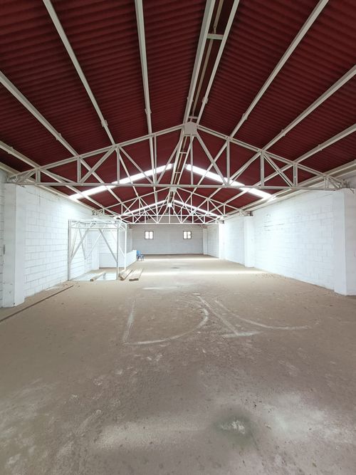 Bodega en arriendo en Niquia, Bello, 1040 m² · foto 3 de 12
