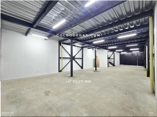 Bodega en venta en Sector Plaza De Bolivar, Pereira, 400 m² · foto 5 de 17