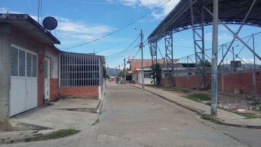 Casa de 4 alcobas en venta en Primero De Enero, Girardot, 160 m² · foto 2 de 19