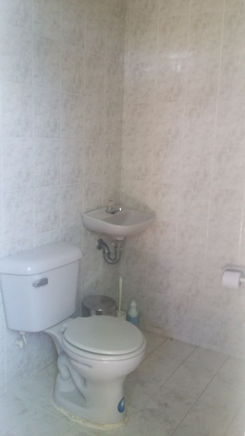 Casa de 4 alcobas en venta en Primero De Enero, Girardot, 160 m² · foto 3 de 19