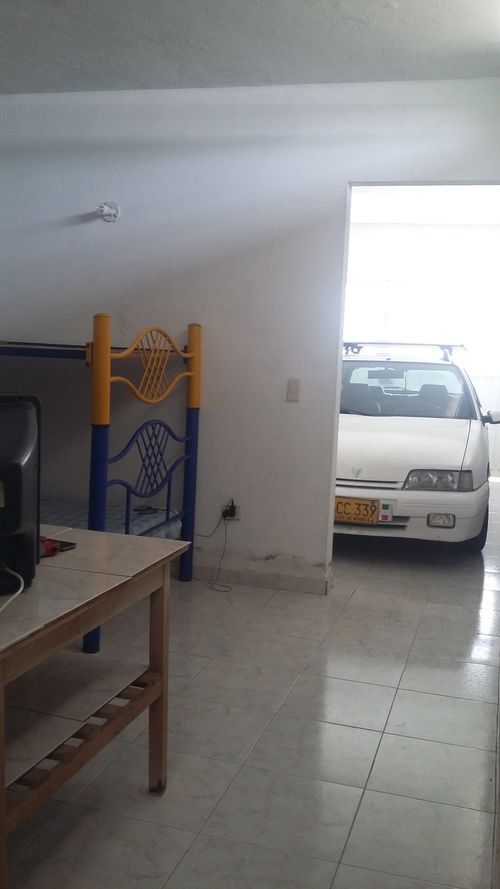 Casa de 4 alcobas en venta en Primero De Enero, Girardot, 160 m² · foto 9 de 19