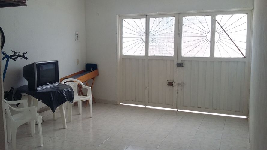 Casa de 4 alcobas en venta en Primero De Enero, Girardot, 160 m² · foto 13 de 19