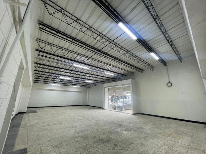 Bodega en arriendo en El Castillo, Barranquilla, 2530 m² · foto 2 de 20