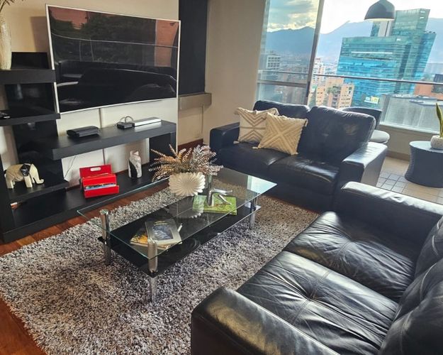 Apartamento de 1 alcoba en arriendo en El Poblado, Medellín, 92 m² · foto 2 de 9