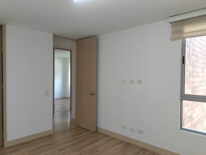Apartamento de 3 alcobas en arriendo en El Poblado, Medellín, 117 m² · foto 5 de 20