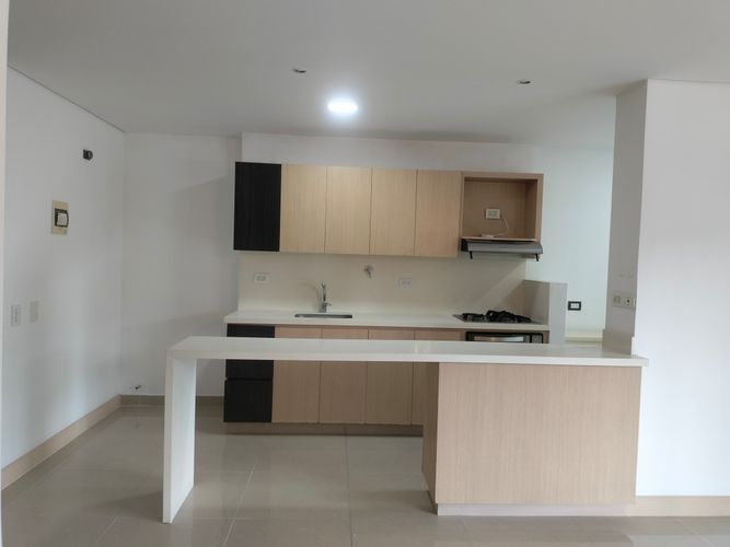 Apartamento de 3 alcobas en arriendo en El Poblado, Medellín, 117 m² · foto 6 de 20