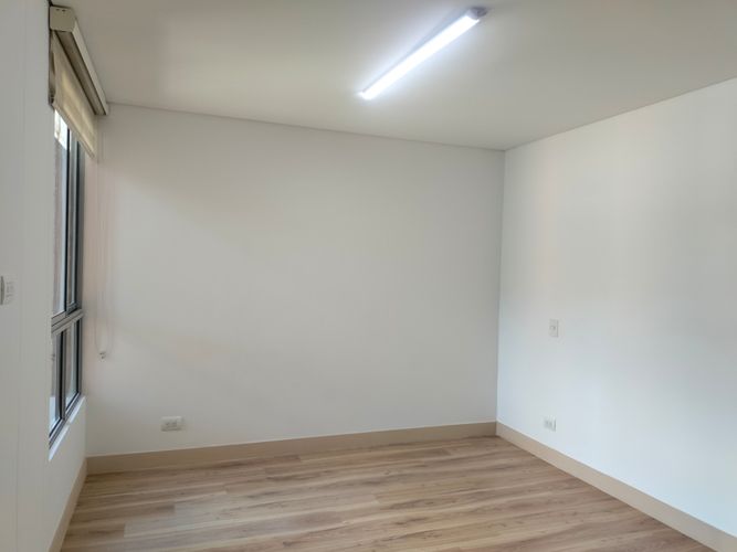 Apartamento de 3 alcobas en arriendo en El Poblado, Medellín, 117 m² · foto 13 de 20