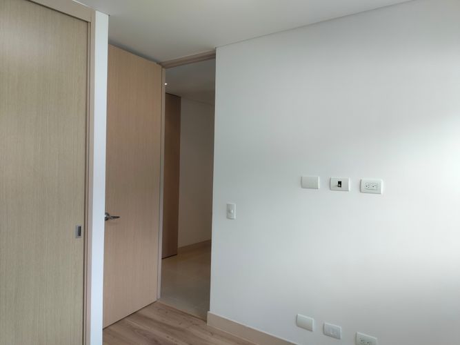 Apartamento de 3 alcobas en arriendo en El Poblado, Medellín, 117 m² · foto 15 de 20