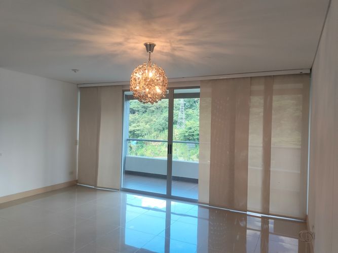 Apartamento de 3 alcobas en arriendo en El Poblado, Medellín, 117 m² · foto 2 de 20