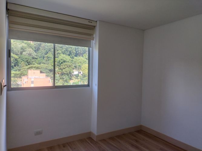 Apartamento de 3 alcobas en arriendo en El Poblado, Medellín, 117 m² · foto 17 de 20