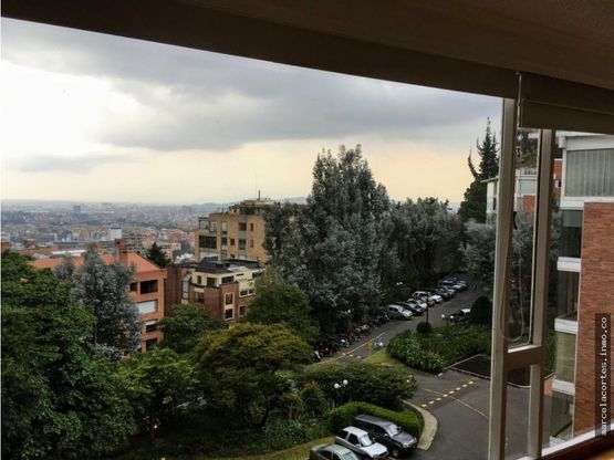 Apartamento en venta en El Refugio, Bogotá · foto 9 de 21