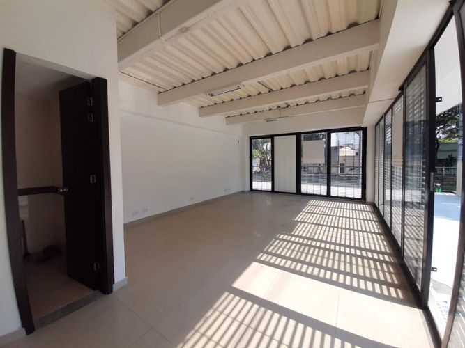Local en arriendo en El Bosque, Cali, 50 m² · foto 6 de 9