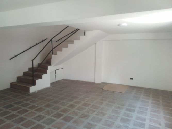 Bodega en arriendo en Trinidad, Medellín, 650 m² · foto 2 de 14