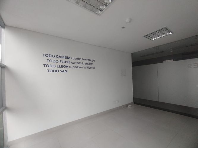 Oficina en venta en Pinares, Pereira, 18 m² · foto 3 de 4