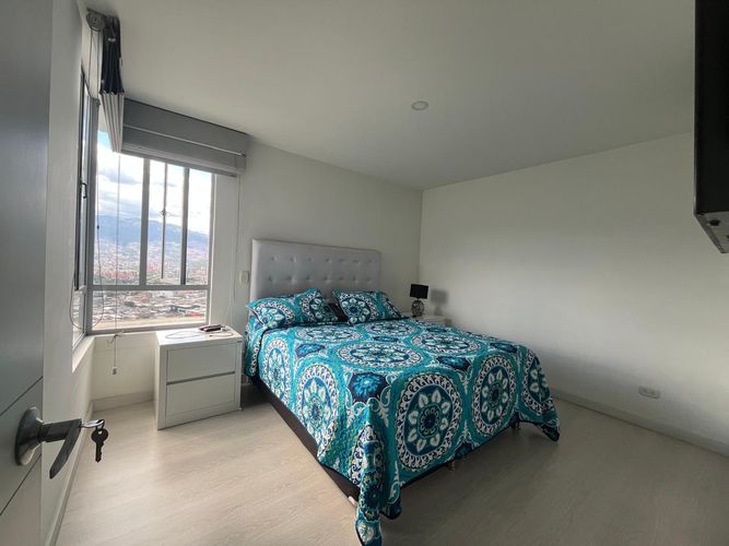Apartamento de 2 alcobas en arriendo en El Poblado, Medellín, 98 m² · foto 12 de 17