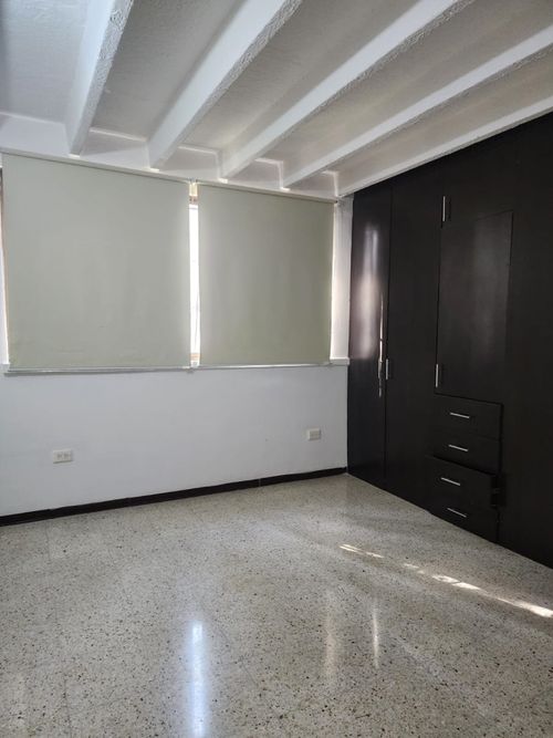 Casa de 5 alcobas en venta en El Gran Limonar, Cali, 206 m² · foto 16 de 17