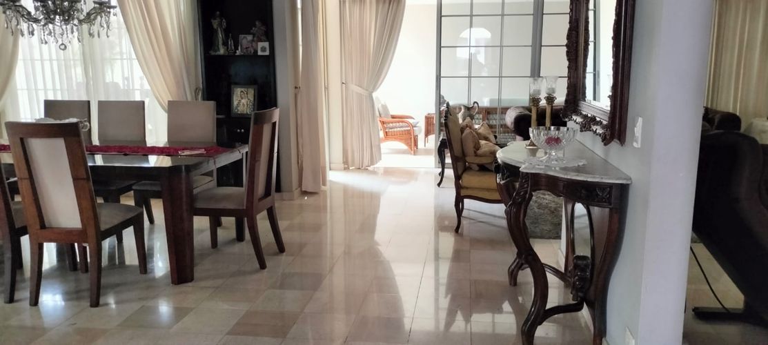 Casa de 4 alcobas en venta en Ciudad Jardin, Cali, 260 m² · foto 2 de 19