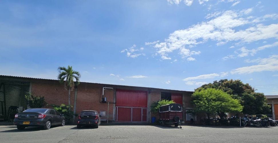 Bodega en arriendo en Juanchito, Candelaria, 380 m² · foto 2 de 24