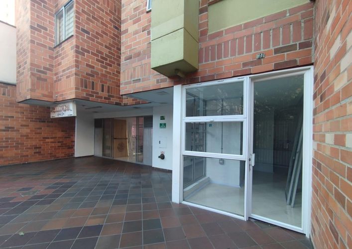 Local en arriendo en Boston, Medellín, 15 m² · foto 3 de 5